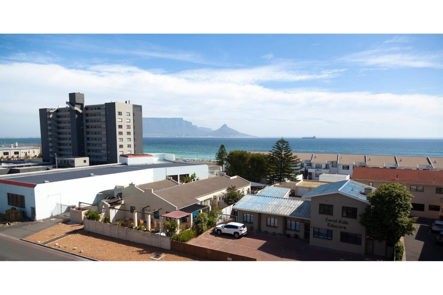 1 Bedroom Property for Sale in Beachfront Western Cape